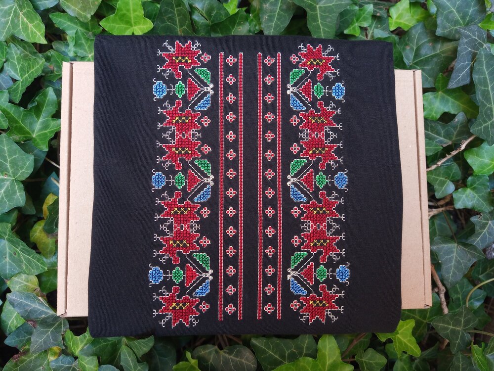 Мъжка тениска с шевица бродерия Дървото на живота