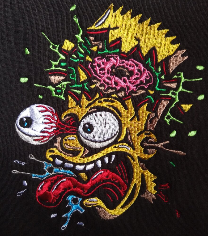 72 Мъжко худи с бродерия Барт Симпсън поничка в главата