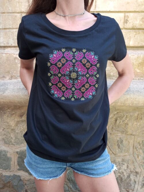 Дамска тениска с шевица бродерия Разлог