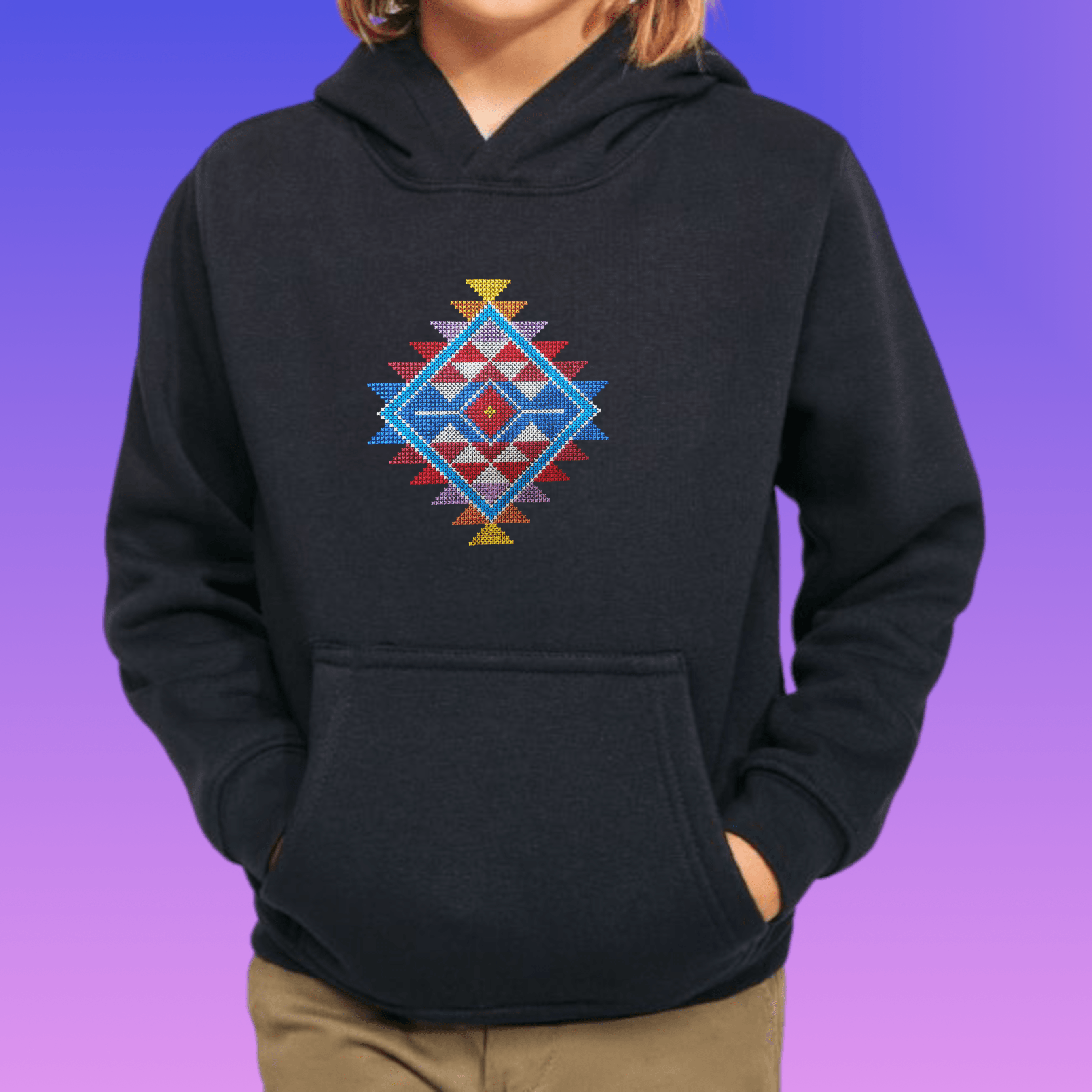 kalnatica_kids_black_hoodie Детско худи с бродерия шевица Канатица