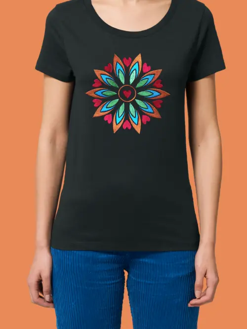 mandala_heart_shirt Дамска тениска с бродерия Мандала сърца