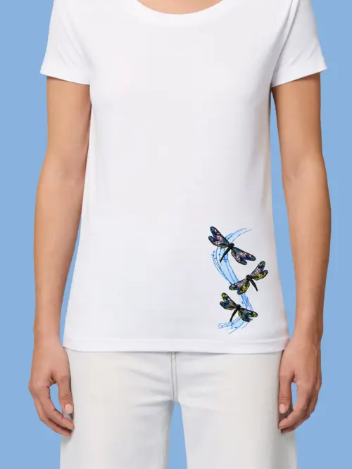 ragonfly_spray_white_woman_shirt Дамска тениска с бродерия Водно конче